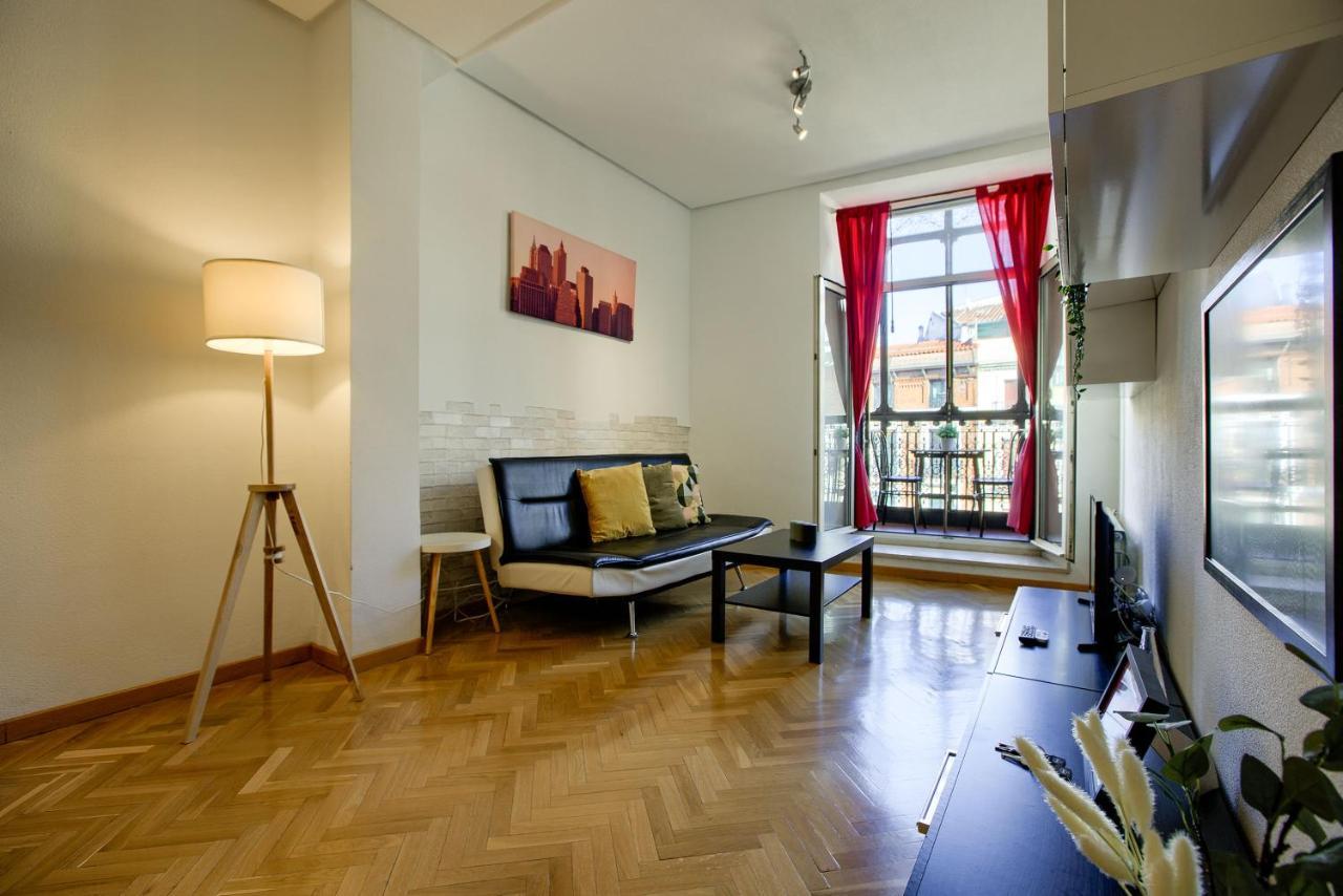 Charming Elegant Gran Via Apartment Madrid Exterior photo